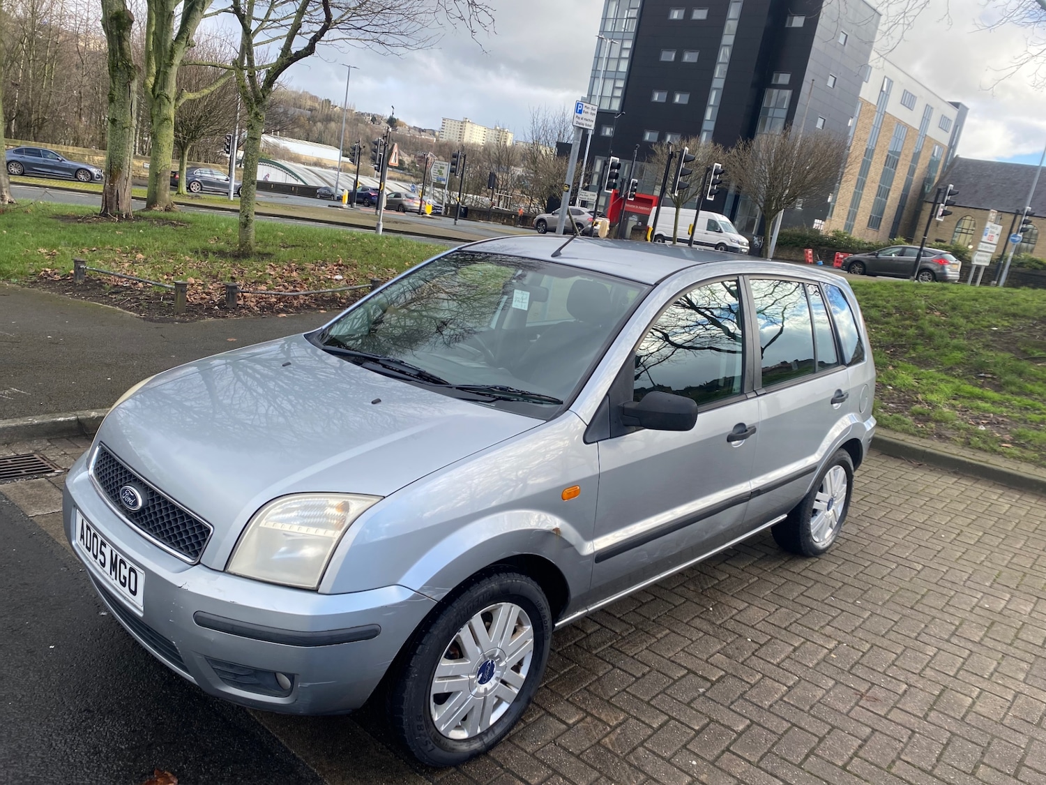 Used Ford Fusion 2005 for sale - 77595748: Photo 3