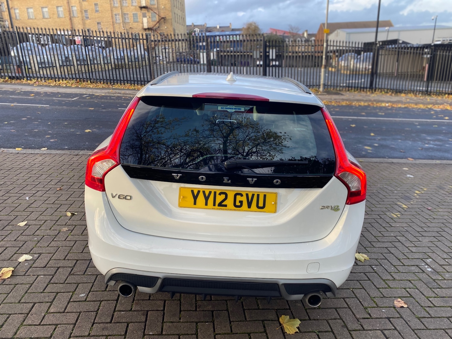 Used Volvo V60 2012 for sale - 76455539: Photo 6