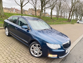 2013 (13) - 2.0 TDI CR 140 Elegance 5dr
