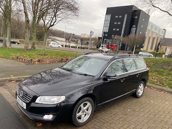 Used Volvo V70 2015 for sale - 77008524: Photo