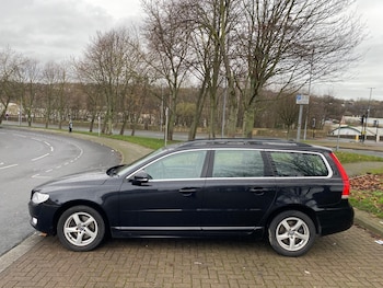 Used Volvo V70 2015 for sale - 77008524: Photo