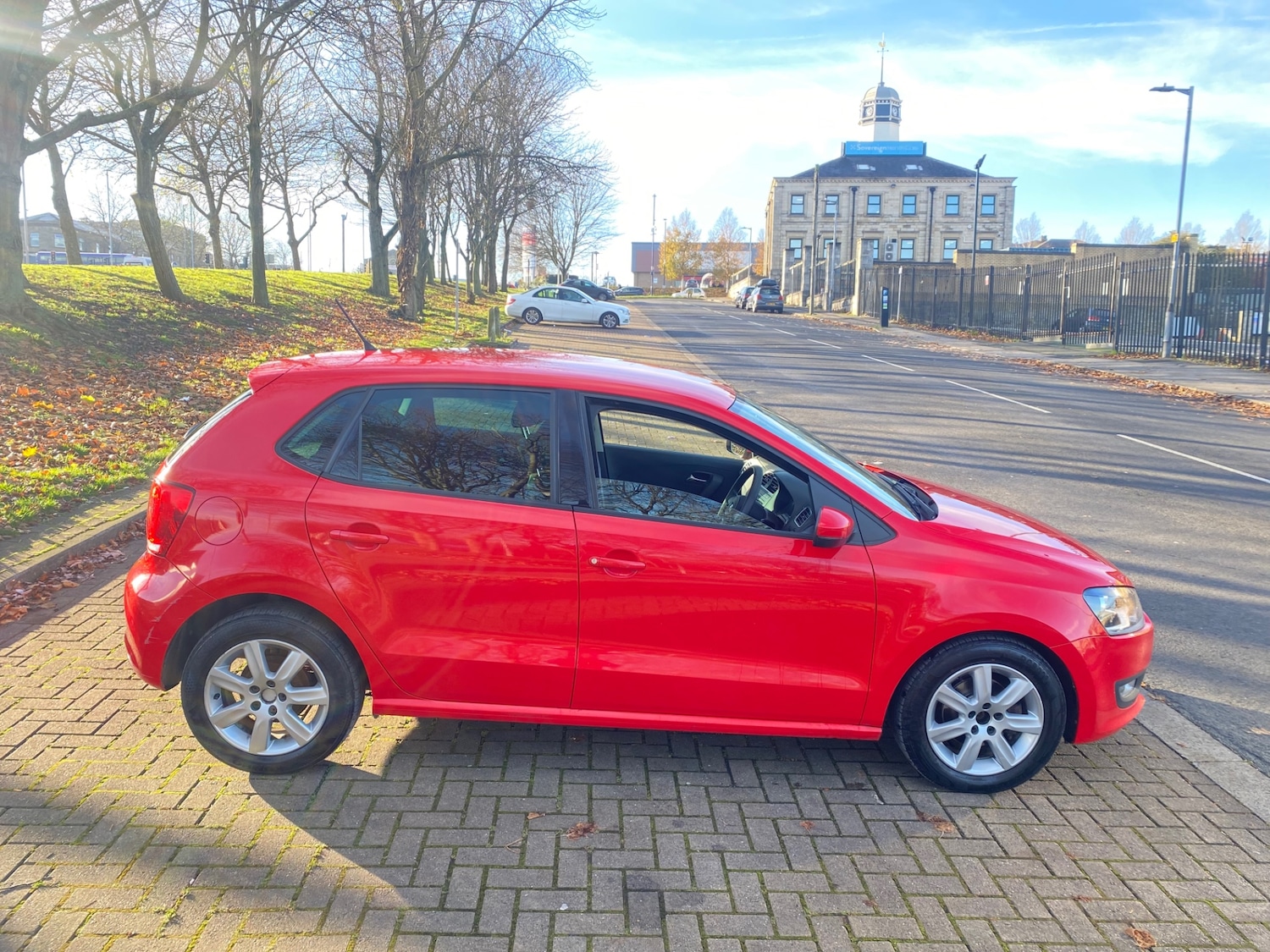 Used Volkswagen Polo 2011 for sale - 76670079: Photo 8