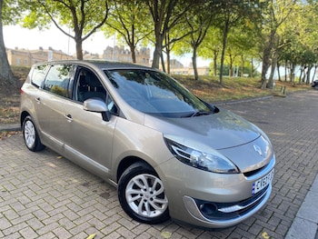 2012 (62) - 1.5 dCi Dynamique TomTom 5dr EDC