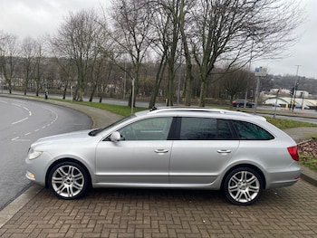 Used Skoda Superb 2013 for sale - 77290418: Photo