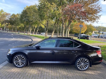 Used Skoda Superb 2015 for sale - 76267600: Photo