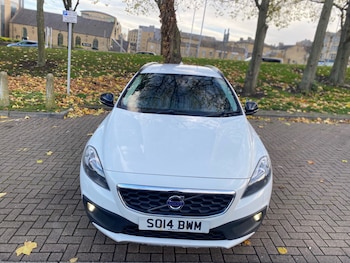 Used Volvo V40 2014 for sale - 76455579: Photo