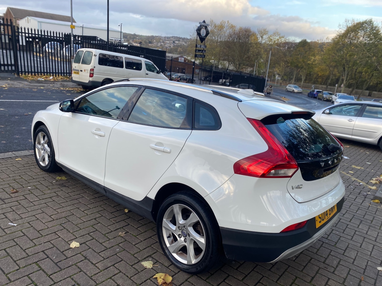 Used Volvo V40 2014 for sale - 76455579: Photo 5
