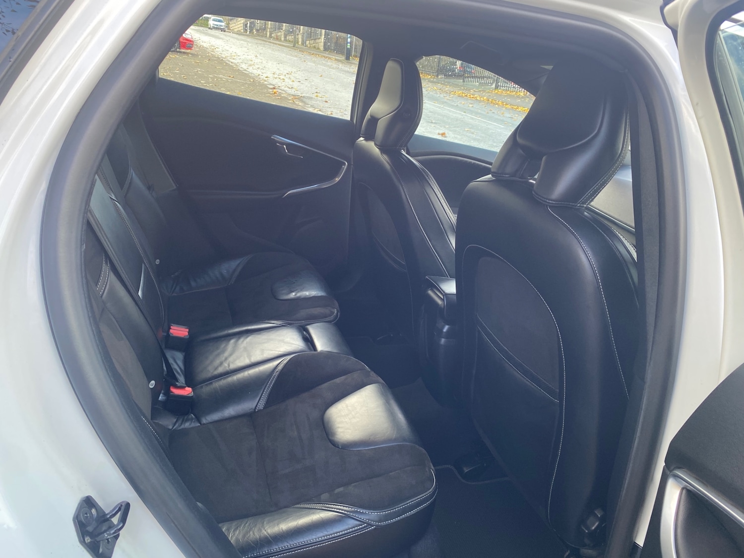 Used Volvo V40 2013 for sale - 76471421: Photo 10