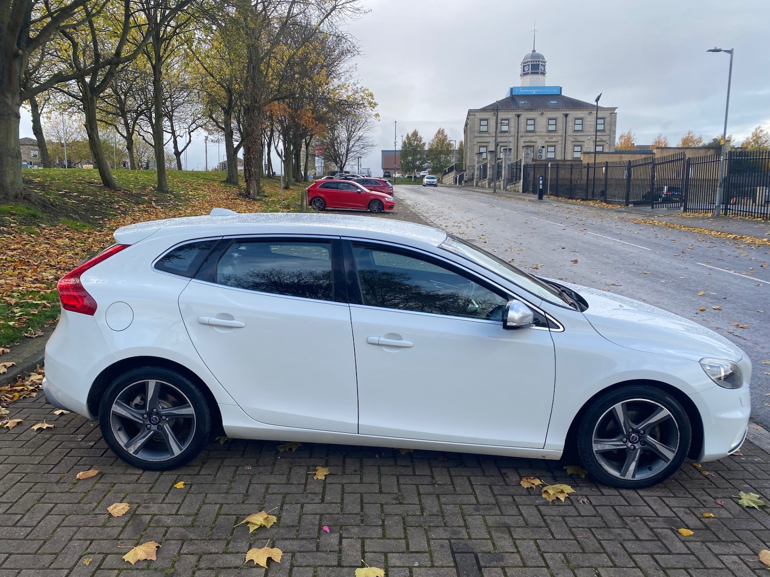 Used Volvo V40 2013 for sale - 76471421: Photo 8
