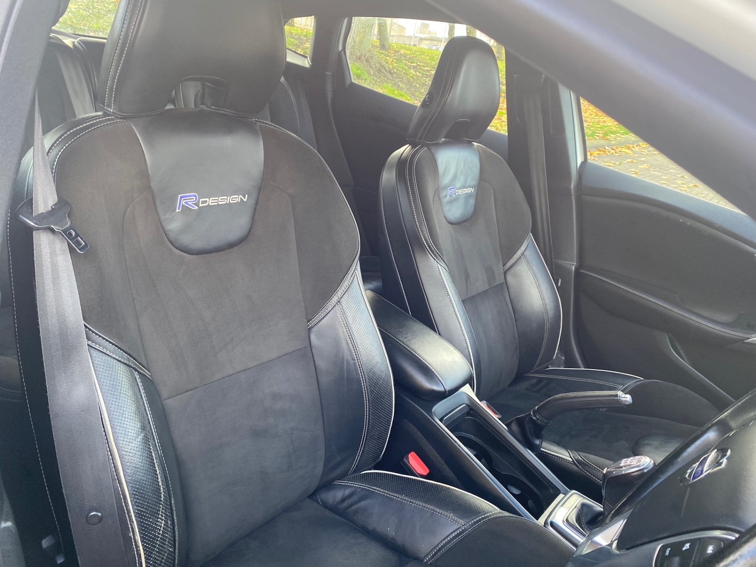 Used Volvo V40 2013 for sale - 76471421: Photo 9