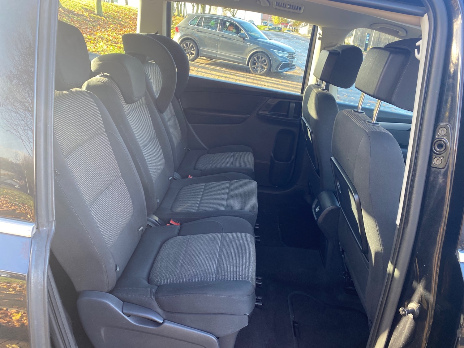 Used Volkswagen Sharan 2013 for sale - 76618905: Photo 11