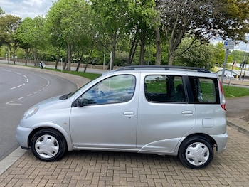 Used Toyota Yaris Verso 2000 for sale - 78516013: Photo