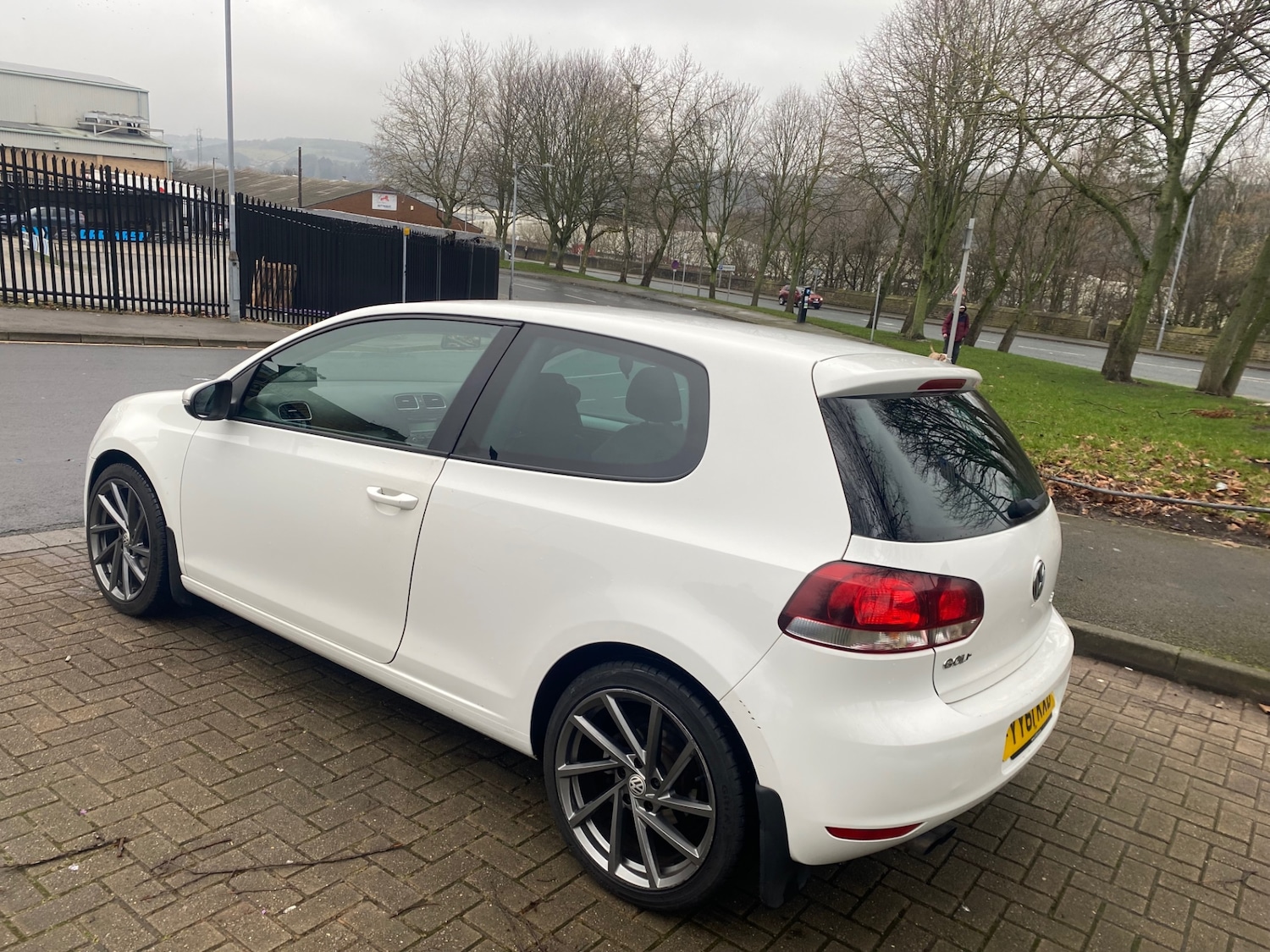 Used Volkswagen Golf 2011 for sale - 77466064: Photo 4