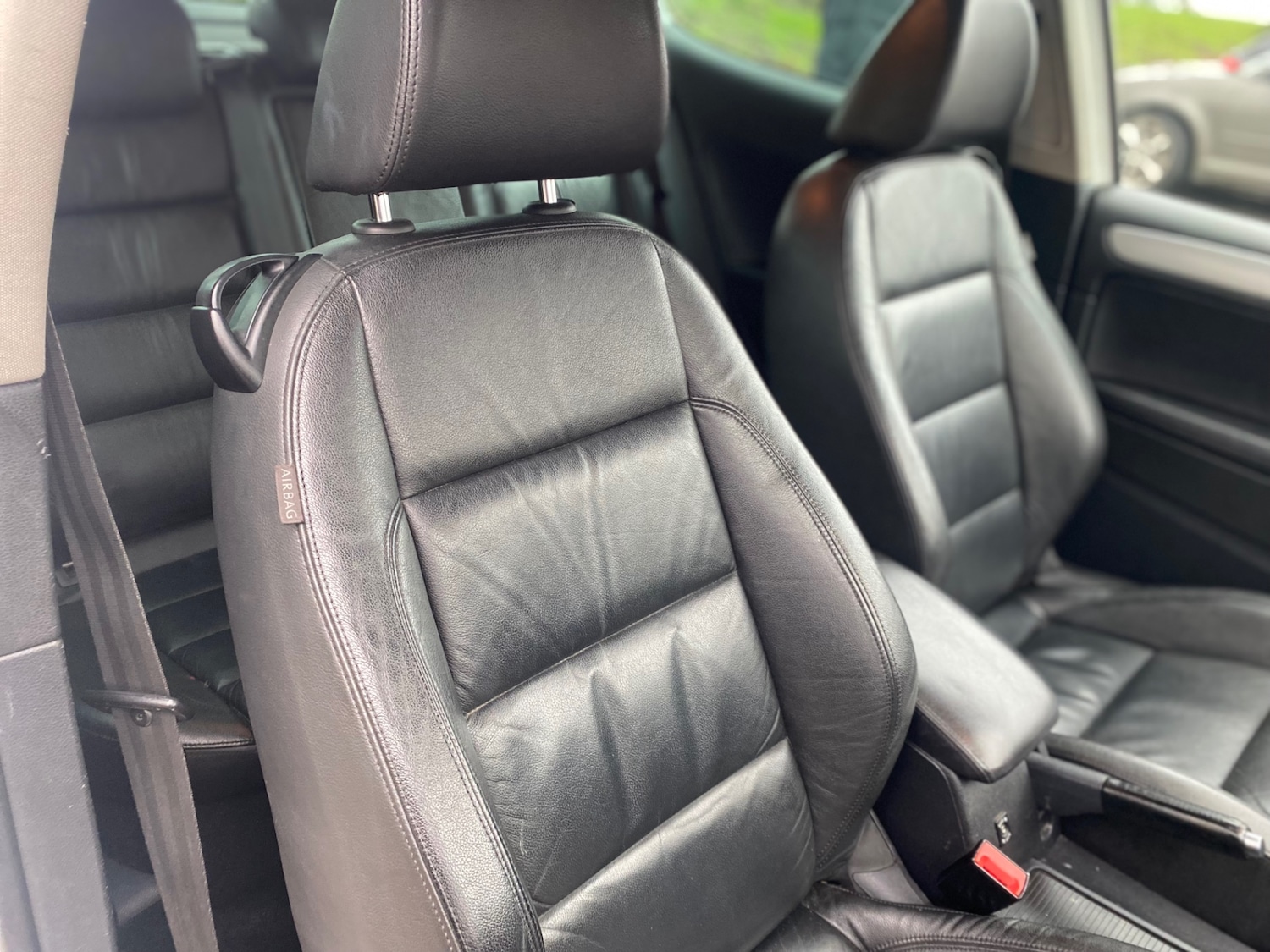 Used Volkswagen Golf 2011 for sale - 77466064: Photo 7