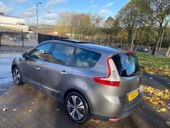 Used Renault Grand Scenic 2011 for sale - 76455542: Photo