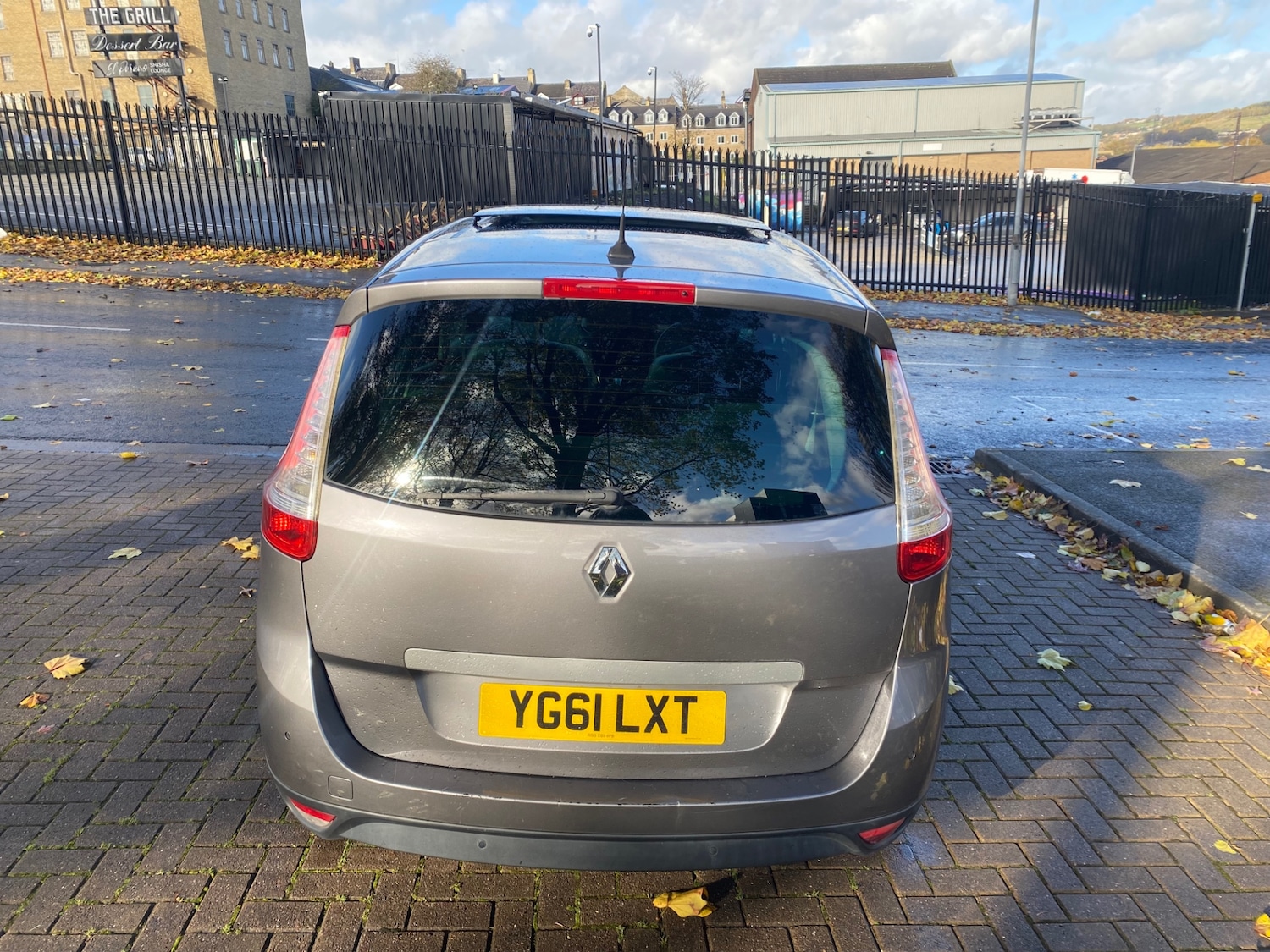 Used Renault Grand Scenic 2011 for sale - 76455542: Photo 5