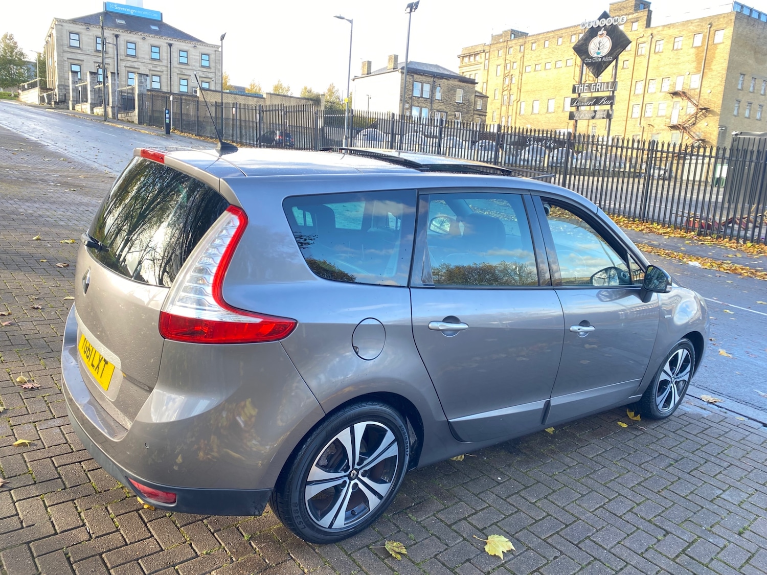 Used Renault Grand Scenic 2011 for sale - 76455542: Photo 6