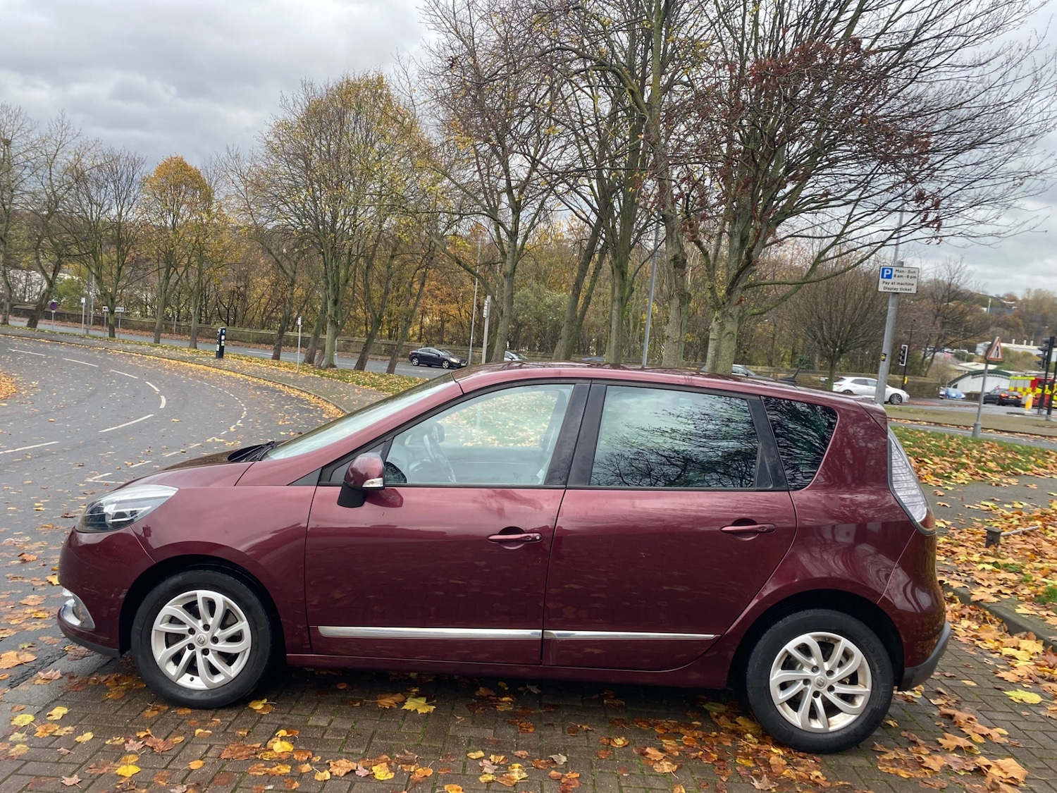 Used Renault Scenic 2015 for sale - 76560208: Photo 4