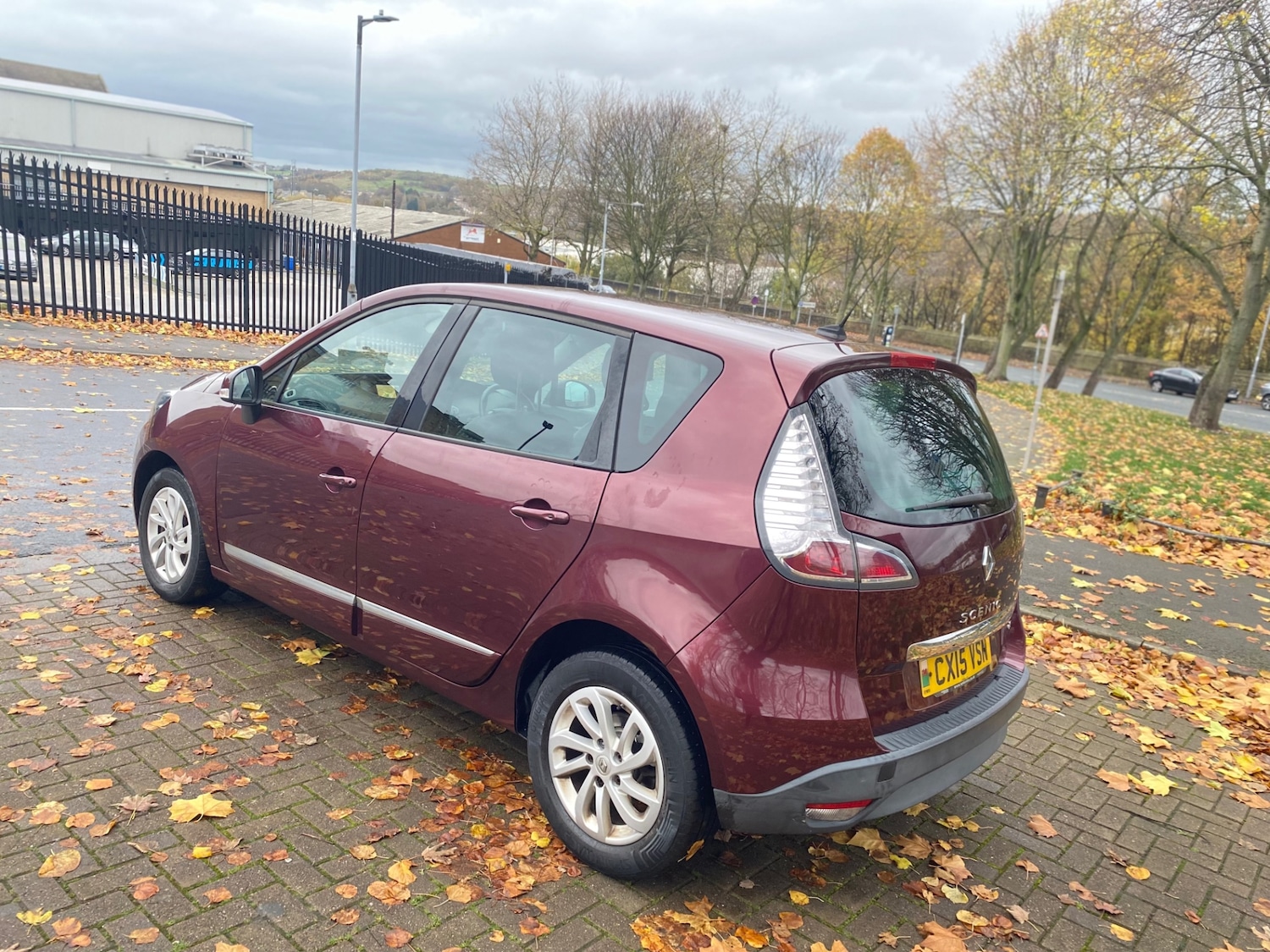 Used Renault Scenic 2015 for sale - 76560208: Photo 5