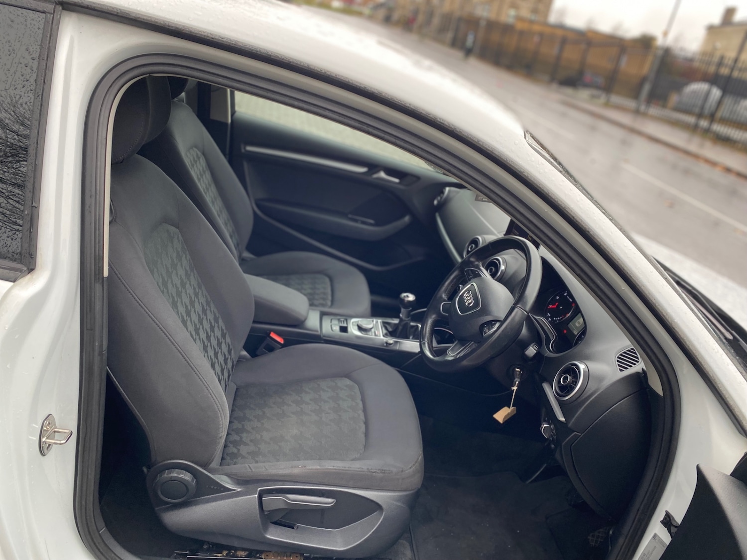 Used Audi A3 2015 for sale - 76829707: Photo 9