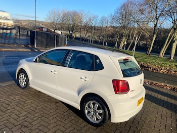 Used Volkswagen Polo 2011 for sale - 76837487: Photo
