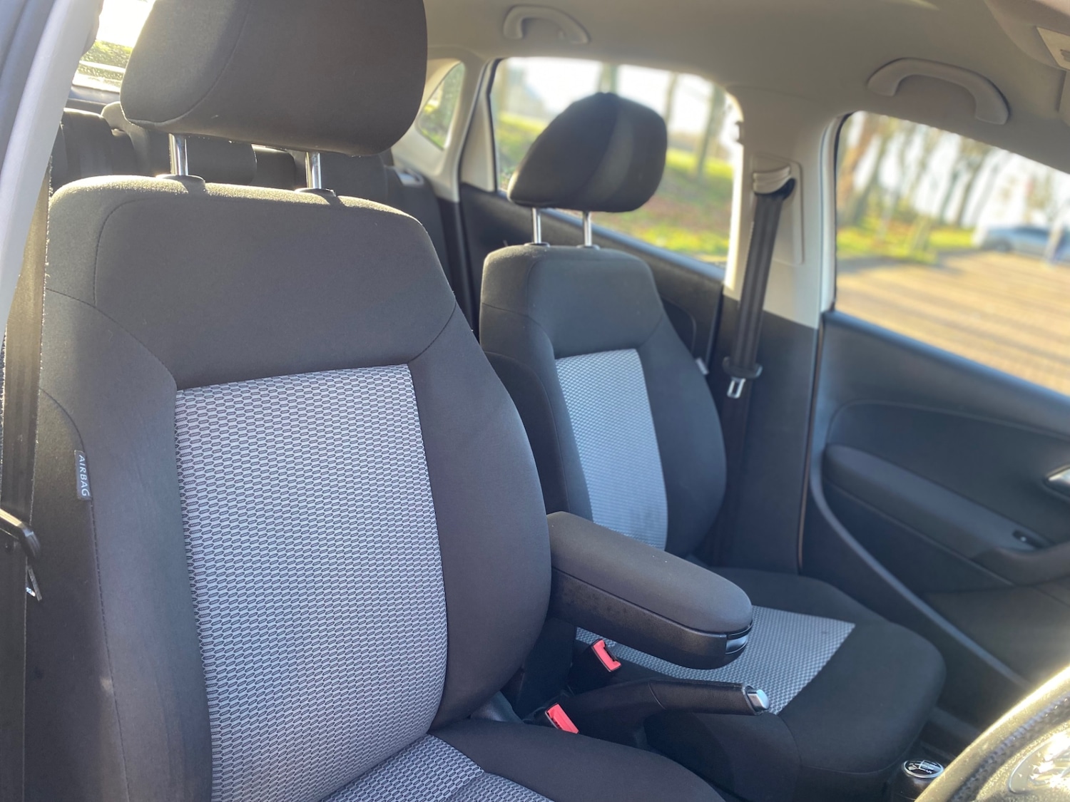 Used Volkswagen Polo 2011 for sale - 76837487: Photo 8