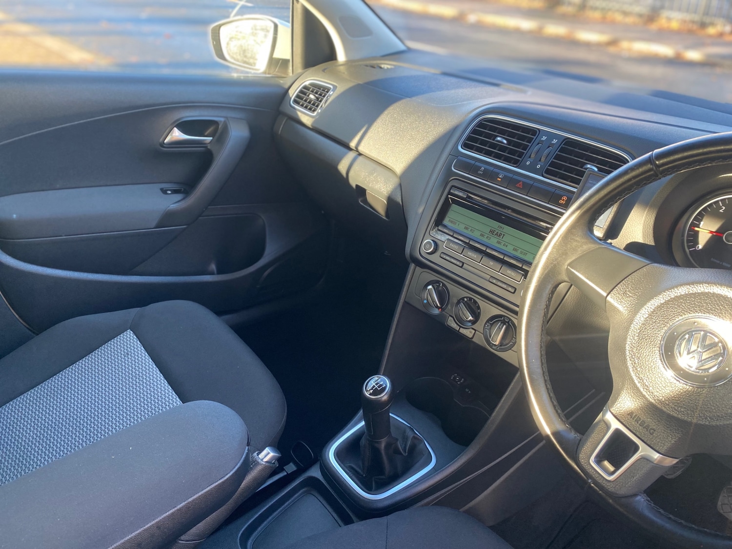 Used Volkswagen Polo 2011 for sale - 76837487: Photo 9