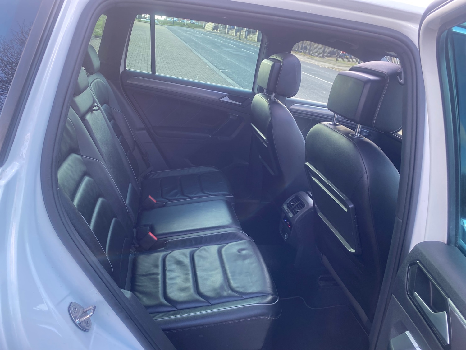 Used Volkswagen Tiguan 2017 for sale - 77644143: Photo 11