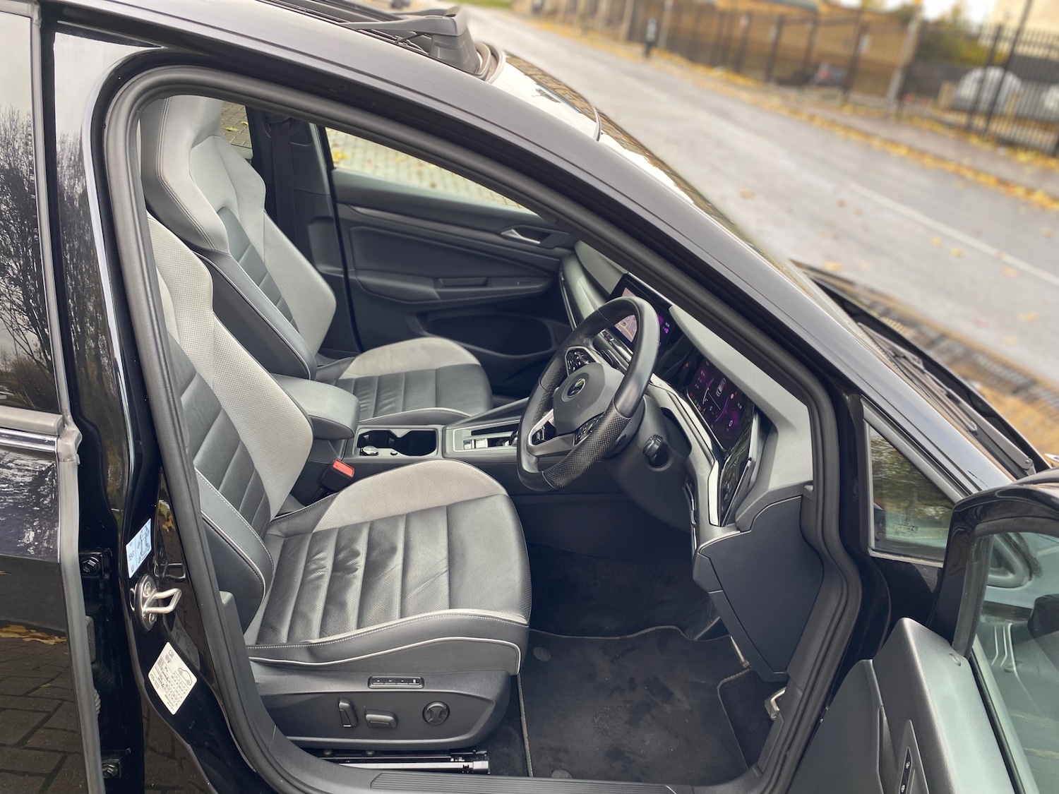 Used Volkswagen Golf 2021 for sale - 76455575: Photo 10