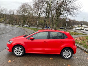 Used Volkswagen Polo 2015 for sale - 76829657: Photo