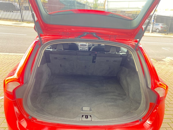 Used Volvo V60 2014 for sale - 76212250: Photo 13
