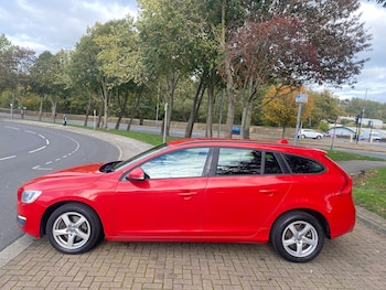 Used Volvo V60 2014 for sale - 76212250: Photo 4