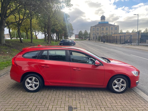 Used Volvo V60 2014 for sale - 76212250: Photo 8
