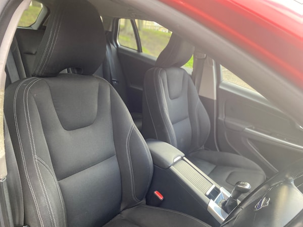 Used Volvo V60 2014 for sale - 76212250: Photo 9