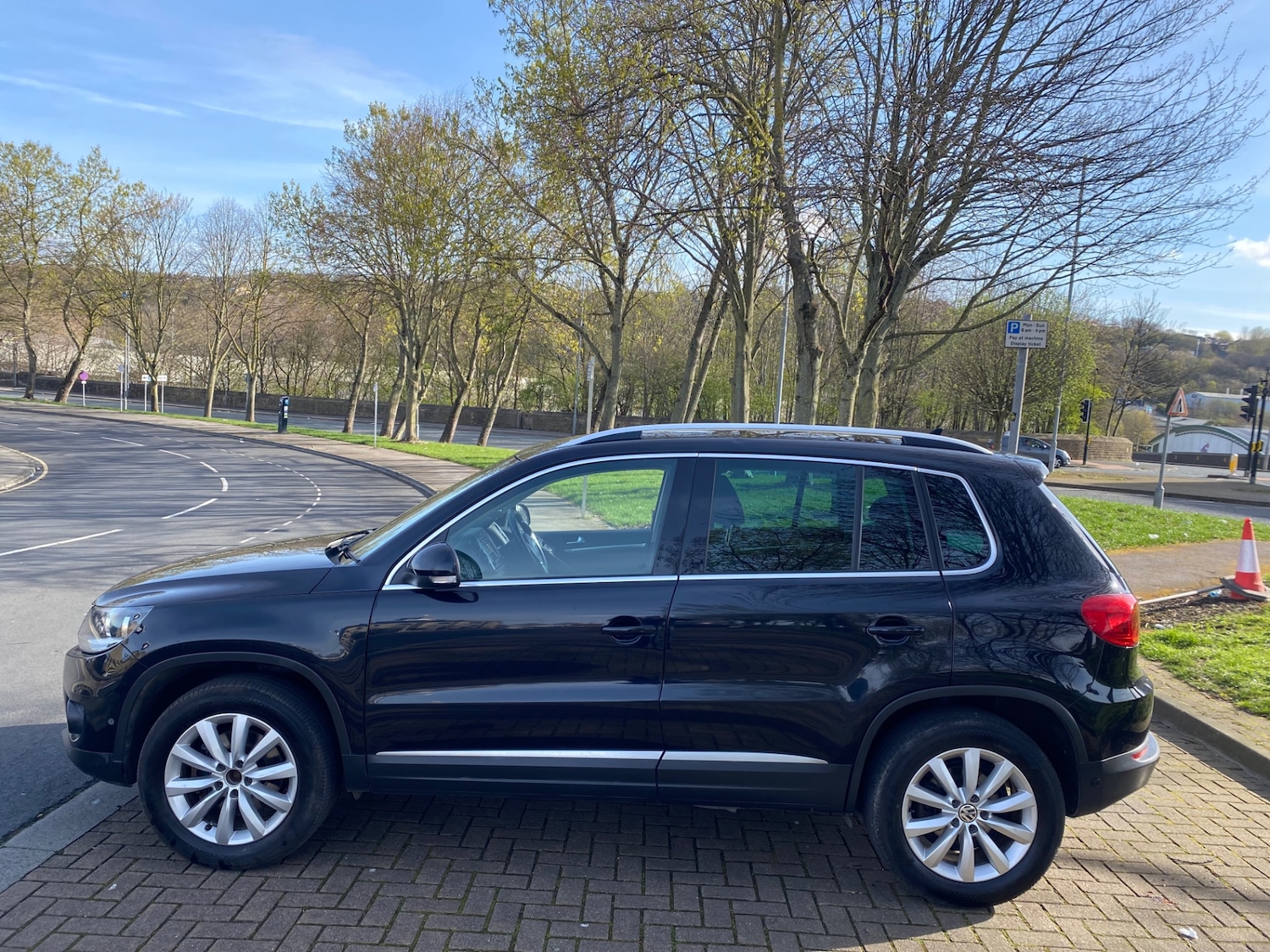 Used Volkswagen Tiguan 2015 for sale - 78202531: Photo 4