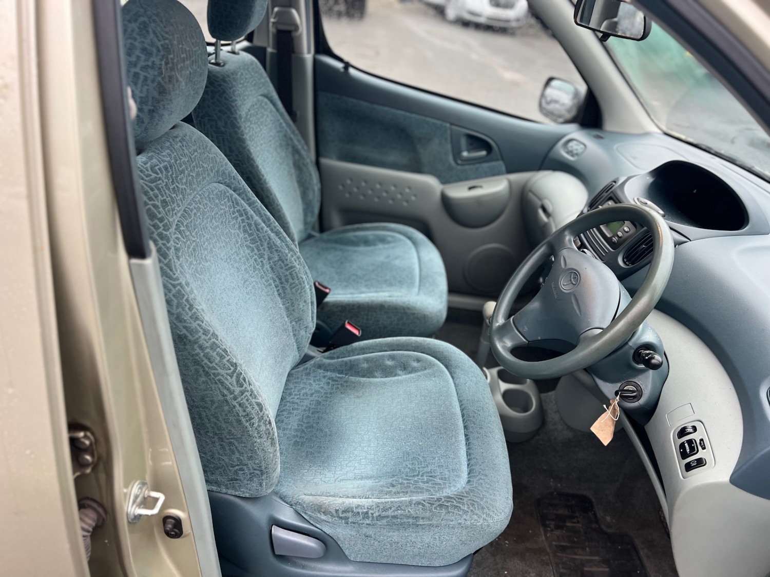 Used Toyota Yaris Verso 2002 for sale - 76537588: Photo 6