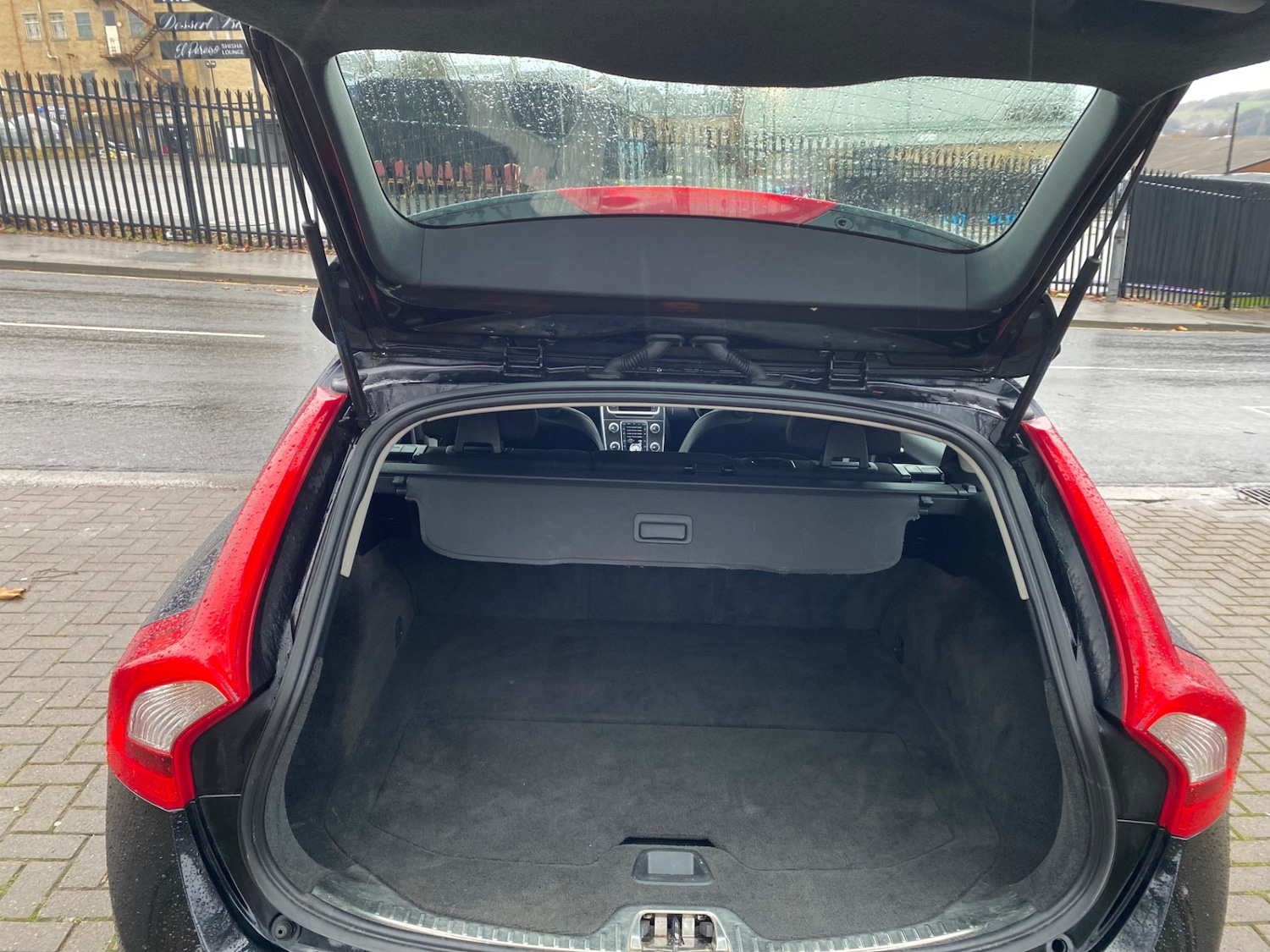 Used Volvo V60 2014 for sale - 77008520: Photo 13