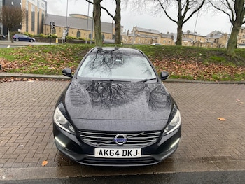 Used Volvo V60 2014 for sale - 77008520: Photo