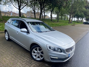Used Volvo V60 2014 for sale - 78853065: Photo