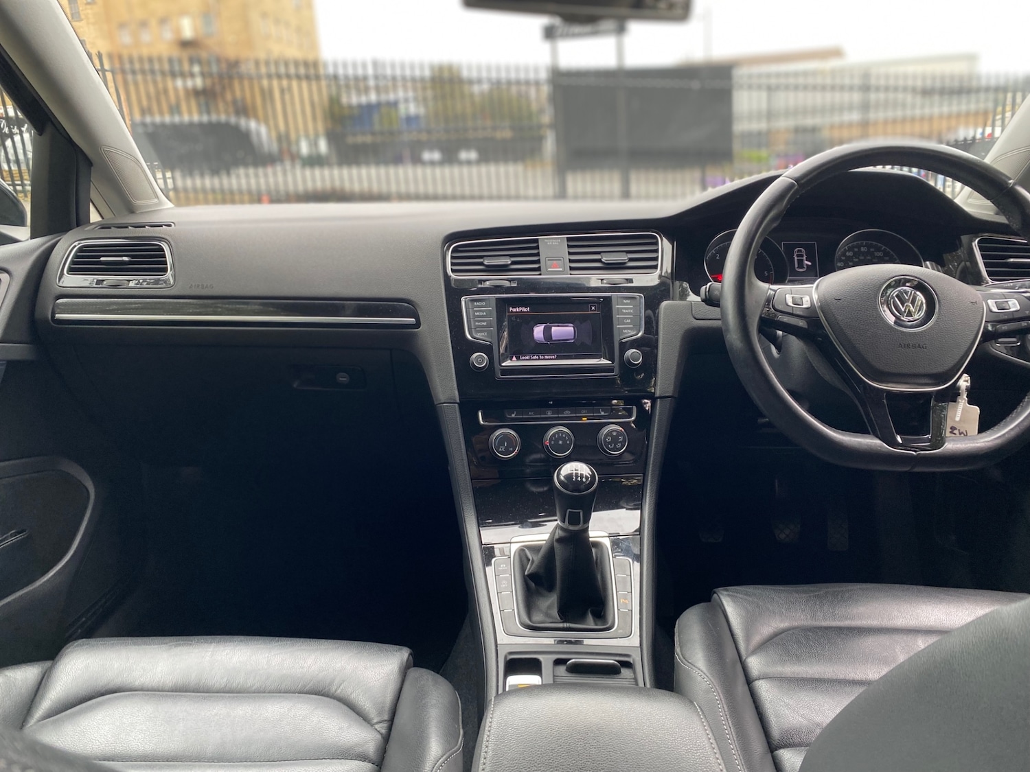 Used Volkswagen Golf 2013 for sale - 76293452: Photo 9