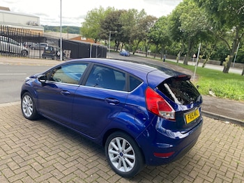 Used Ford Fiesta 2015 for sale - 78853058: Photo