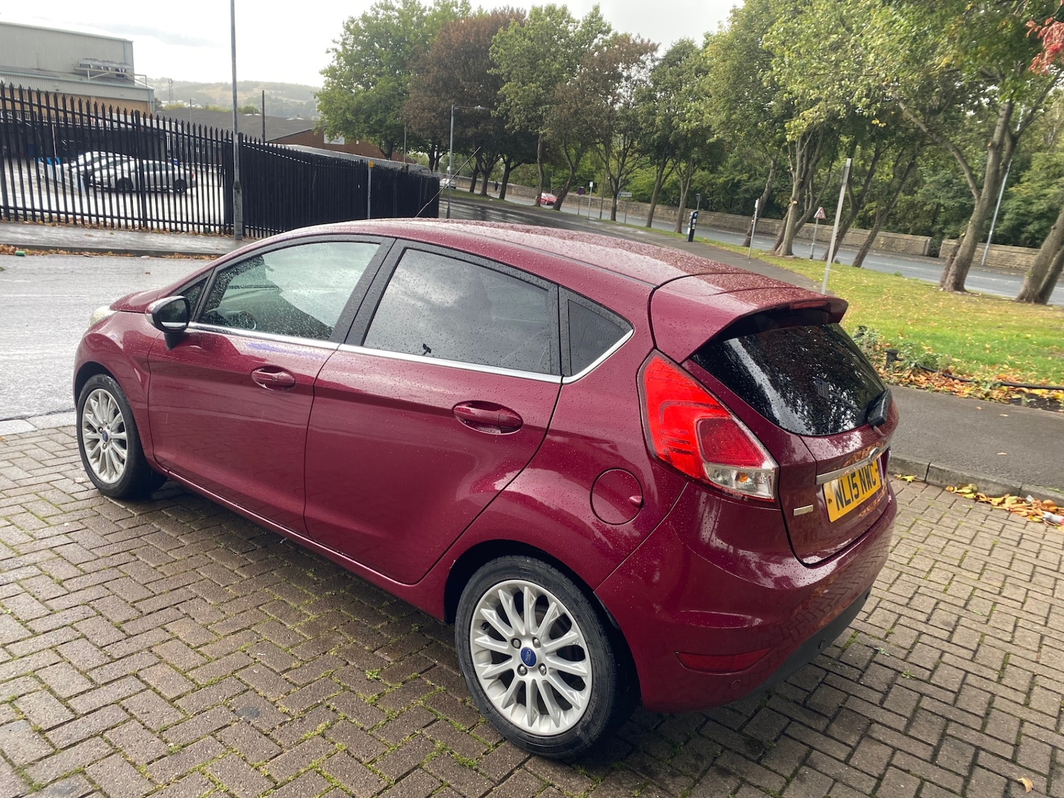 Used Ford Fiesta 2015 for sale - 76011508: Photo 5