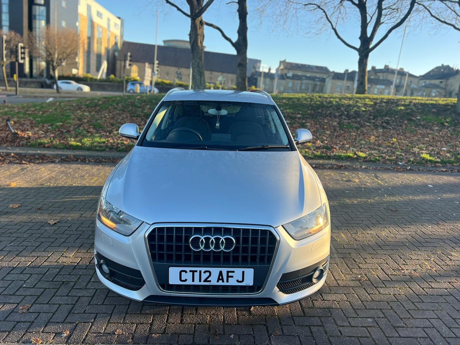 Used Audi Q3 2012 for sale - 76656386: Photo 2