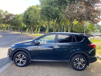 Used Toyota RAV4 2015 for sale - 79048245: Photo