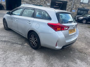 Used Toyota Auris 2015 for sale - 78383059: Photo