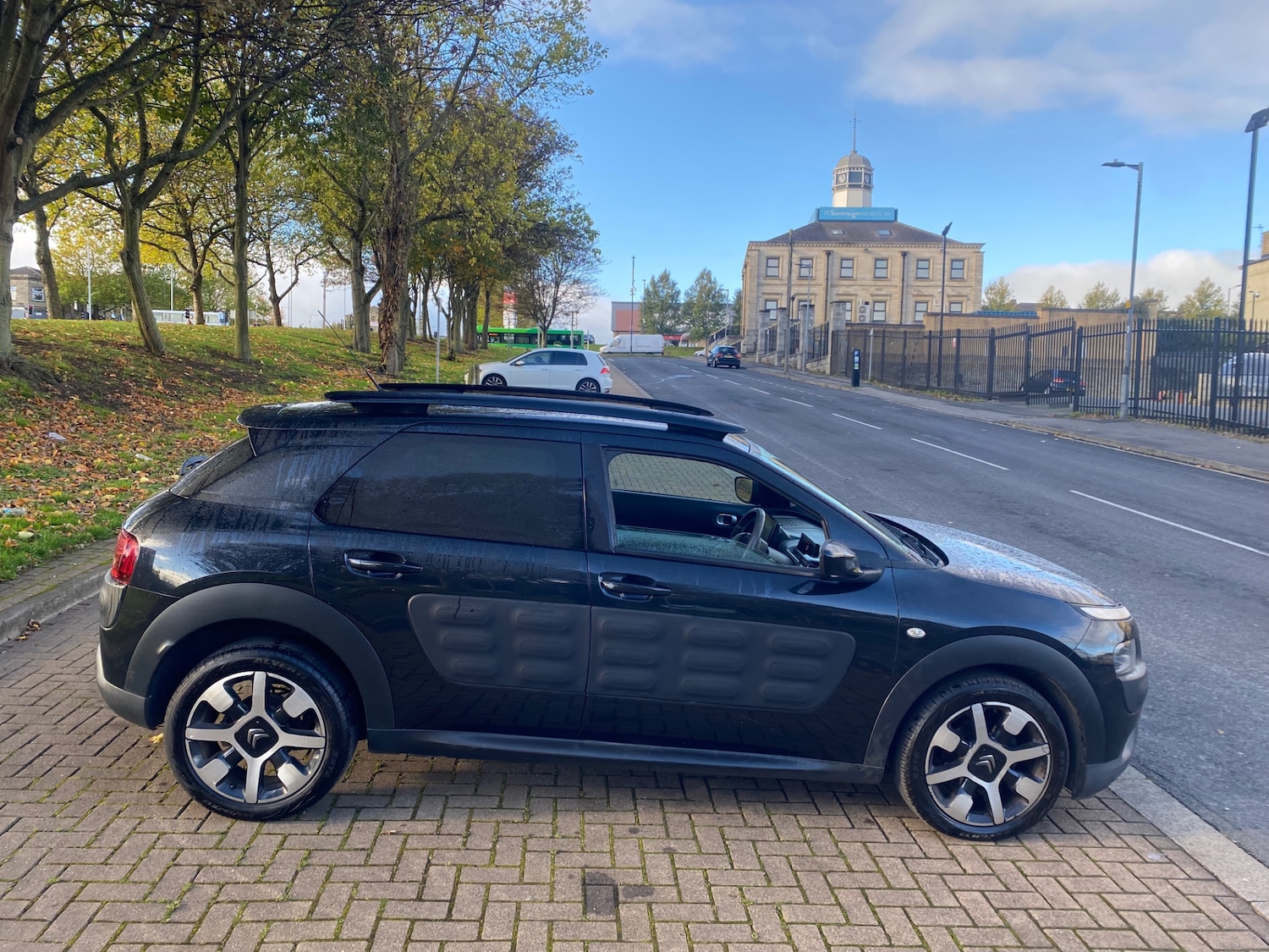 Used Citroen C4 Cactus 2014 for sale - 76369523: Photo 8