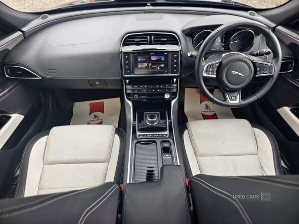 Used Jaguar XE 2018 for sale - 76260782: Photo 24