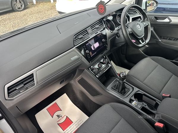 Used Volkswagen Touran 2018 for sale - 76500347: Photo 10