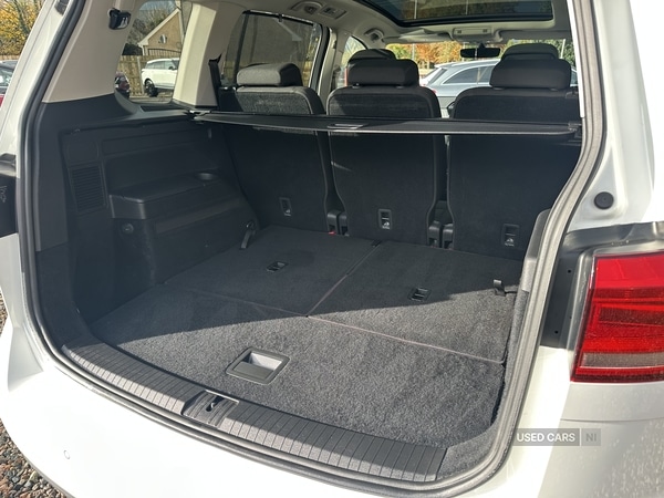 Used Volkswagen Touran 2018 for sale - 76500347: Photo 18