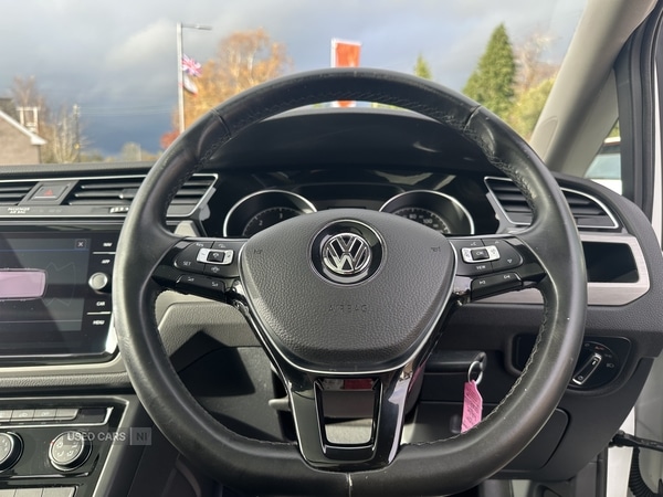 Used Volkswagen Touran 2018 for sale - 76500347: Photo 25